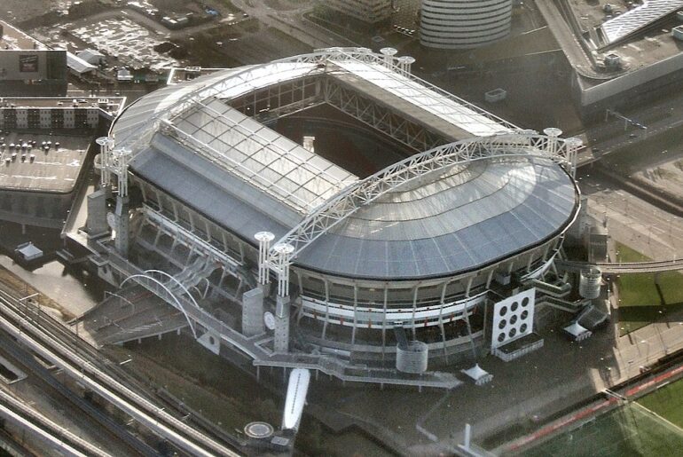 Conoce el Amsterdam Arena, el estadio inteligente y sustentable neerlandés que se ilumina gracias a baterías regeneradas Conoce el Amsterdam Arena, el estadio inteligente y sustentable neerlandés que se ilumina gracias a baterías regeneradas